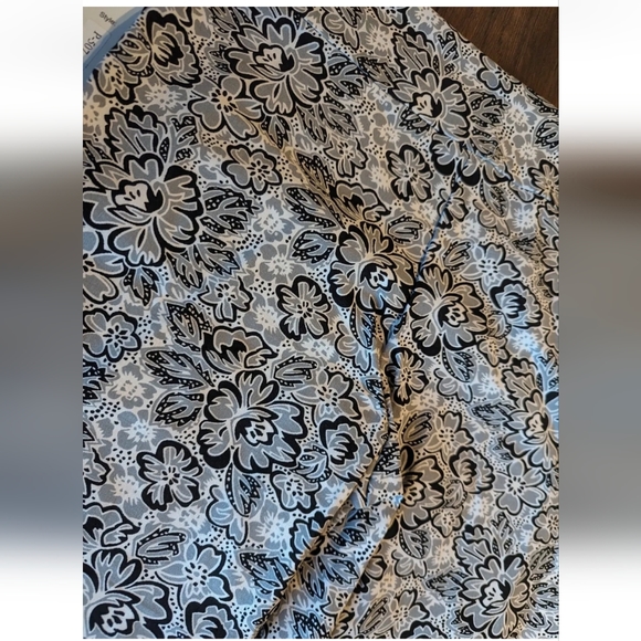 Krazy Larry Black White Gray Floral Skinny Pants Pull-On Stretch P507 NWT Size 2 - Picture 15 of 15